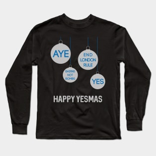 Silver Happy Yesmas Christmas Decoration Bauble Design Long Sleeve T-Shirt